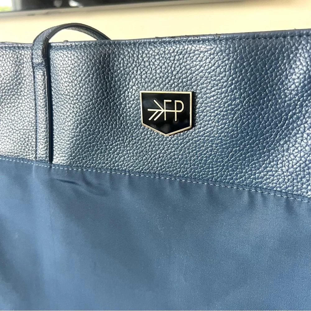 Freshly Picked Everyday Tote Diaper Bag Navy Blue Faux Leather Insulated Pocket
